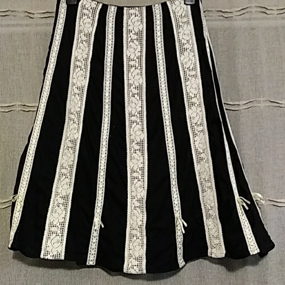 Black skirt with lace.